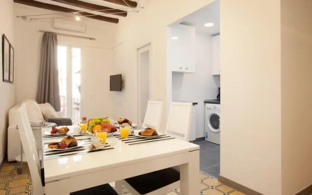 Barnapartments Basic Gracia - photo 2