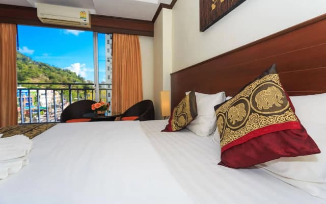 Sharaya Patong Hotel - photo 5