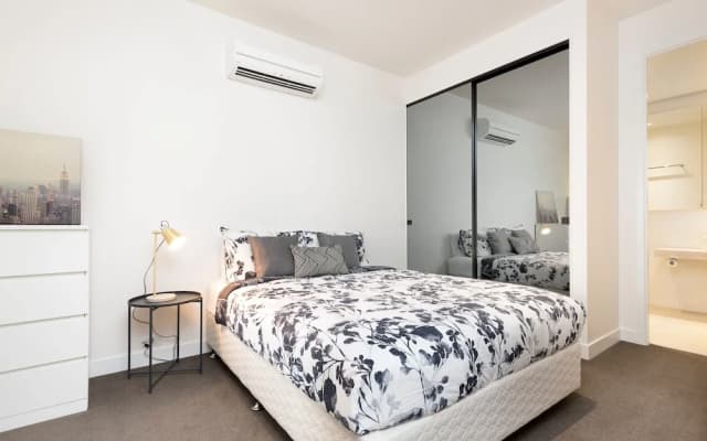 Holistay at Level 26 Franklin Street - photo 5