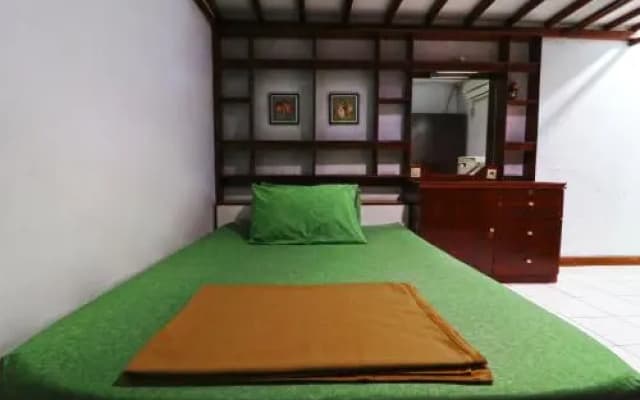 Old Town Guest House - photo 3