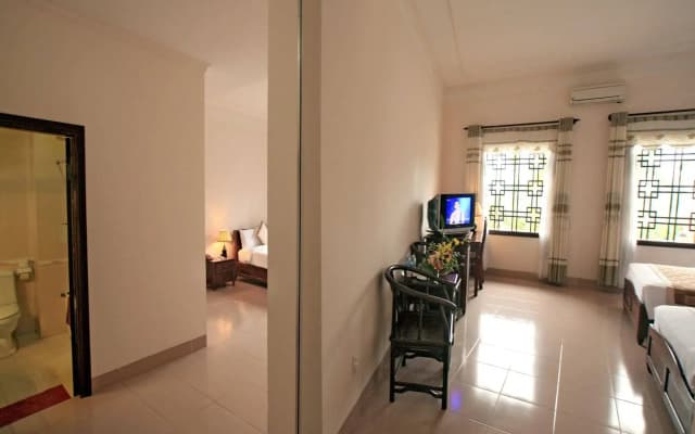 Bach Dang Hoi An Hotel - photo 2