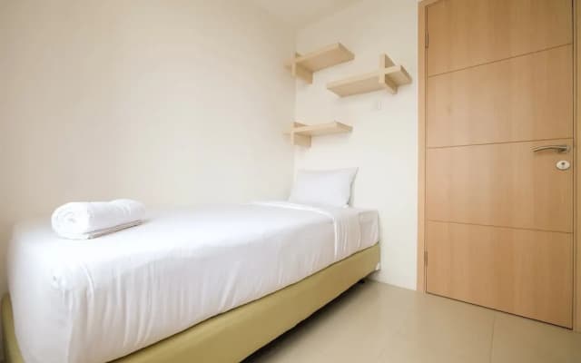 Spacious Bassura City Apartment with Pool View - photo 4
