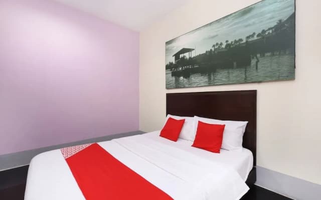OYO 712 Hotel Corridor - photo 5