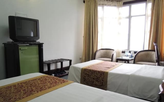 Trade Hotel Lake View - photo 4