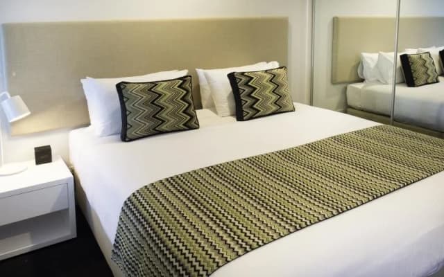 381 Cremorne Apartments - photo 5