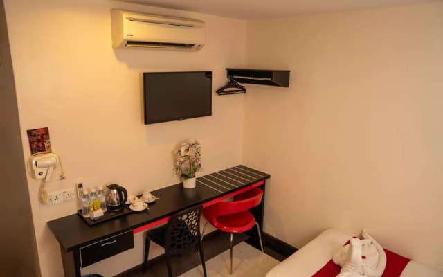 Hotel Eastana - photo 5