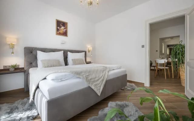Kaiserstein Palace Apartments - photo 4