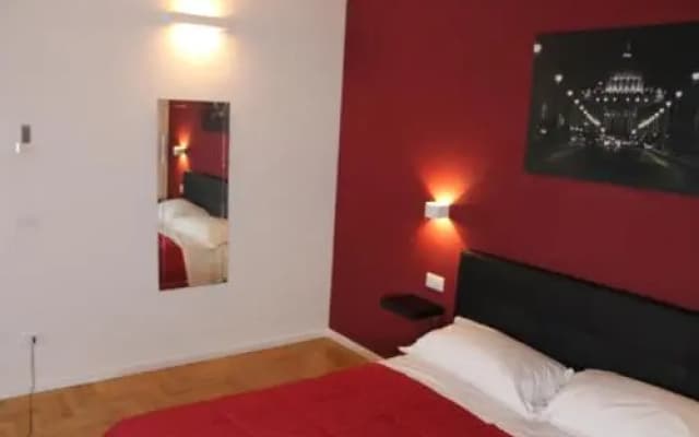 Roma suite Piramide - photo 2