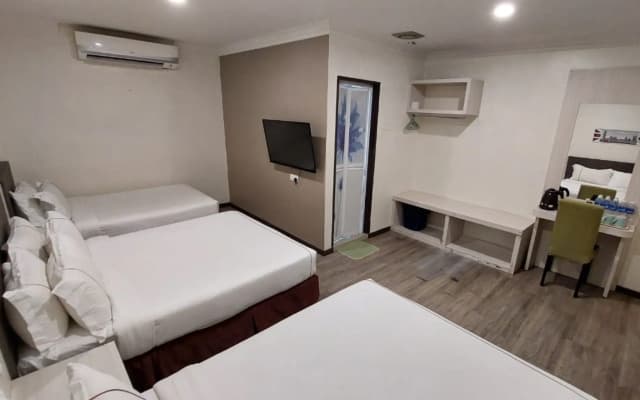 Angsoka Hotel - photo 5