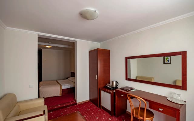 New Kopala Hotel - photo 2