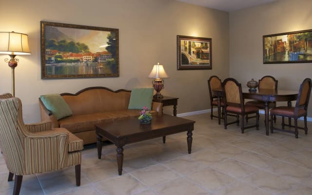 WorldQuest Orlando Resort - photo 2