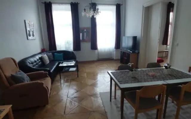 Gerald`s Apartment 12 - photo 2