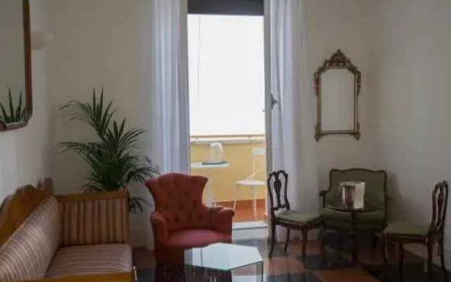 Gatsby Guest House - photo 5