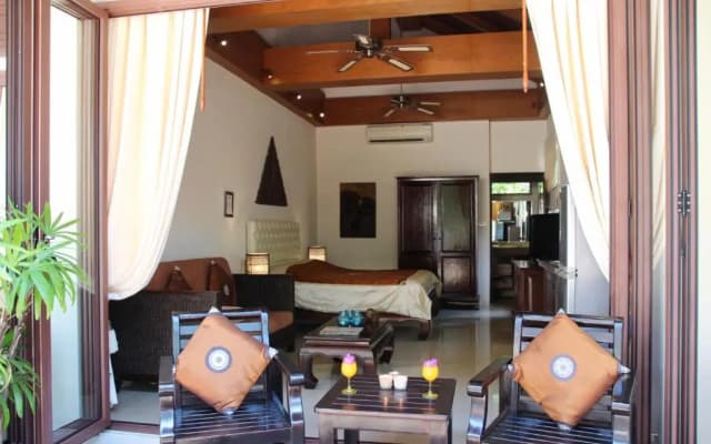 Sibaja Palms Sunset Beach Apartment - photo 2