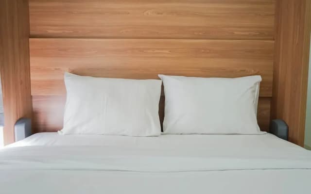 Great Choice 2BR at Green Pramuka Apartment - photo 2