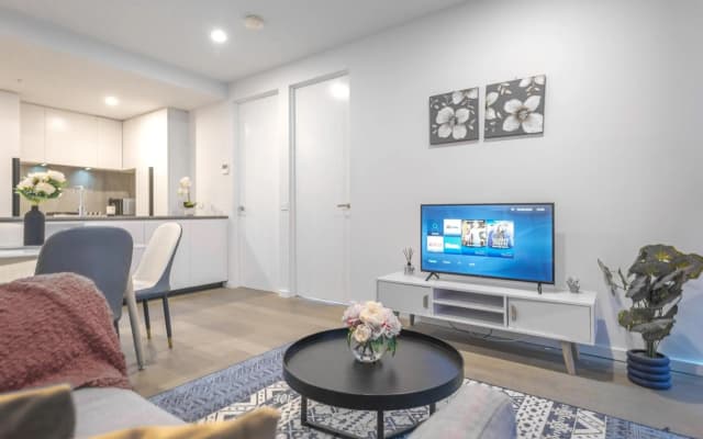 Modern 2BR 1BA apt in MELBOURNE CBD+WIFI - photo 3