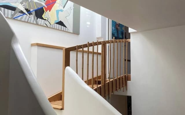 Stunning Architect House with courtyard - photo 4