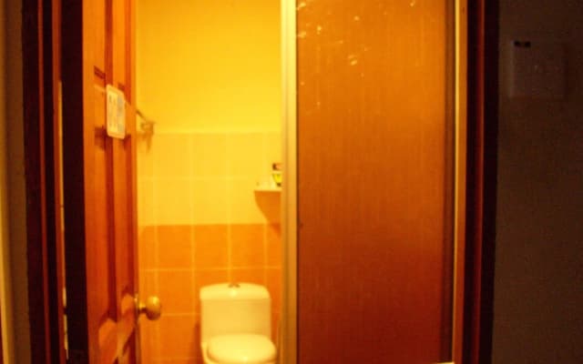 Homestay Pachitan - photo 4