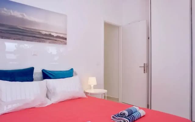 Chill Minimal Apt in Athens - photo 5