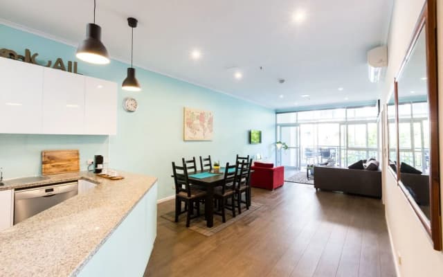 VANCE, 2BDR Melbourne Apartment - photo 5