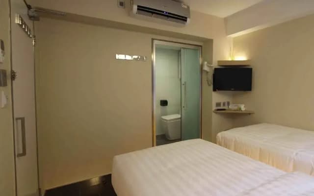 i-Hotel Limited - photo 4