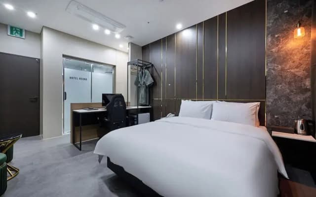 Hound Hotel - photo 5