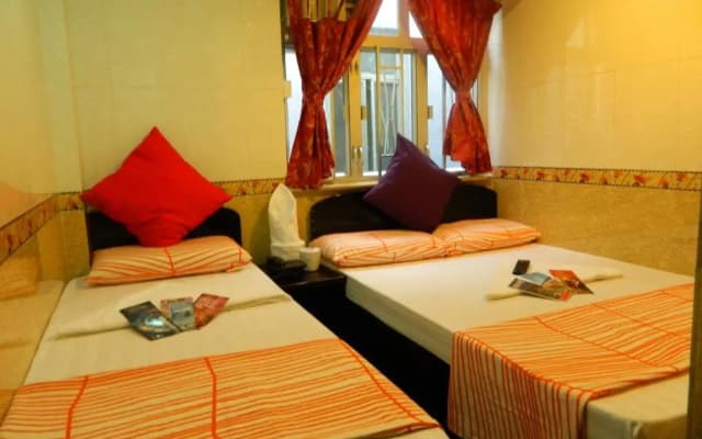 New London Hostel - photo 2