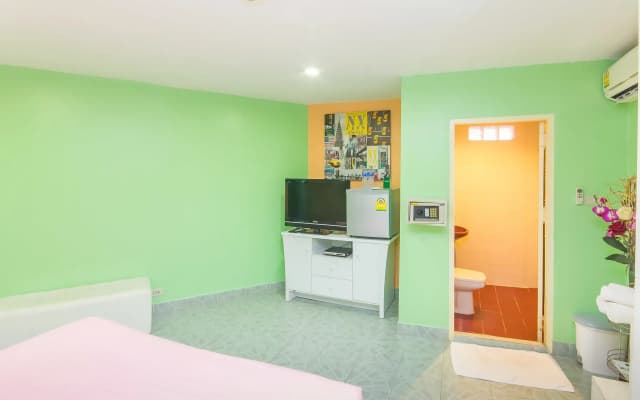Aree 's House - photo 4