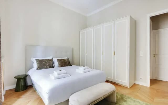 Spacious Apartment - 2br/4p - Arc de Triomphe - photo 2