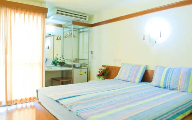 Mad Monkey Bangkok Hostel - Adults Only - photo 4