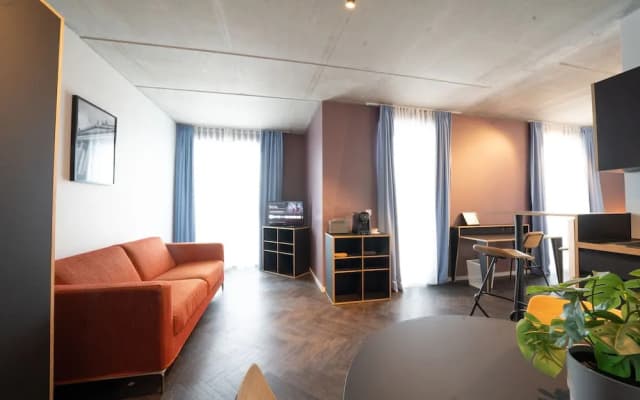 NEOAPARTMENTS - photo 2