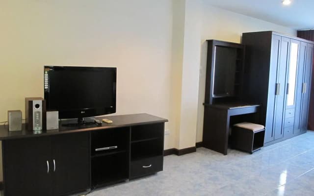 Rouge Service Apartments - photo 4