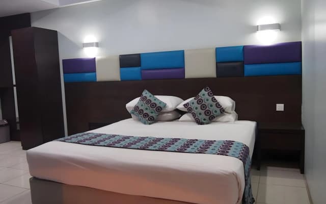 Hotel Alma - photo 3