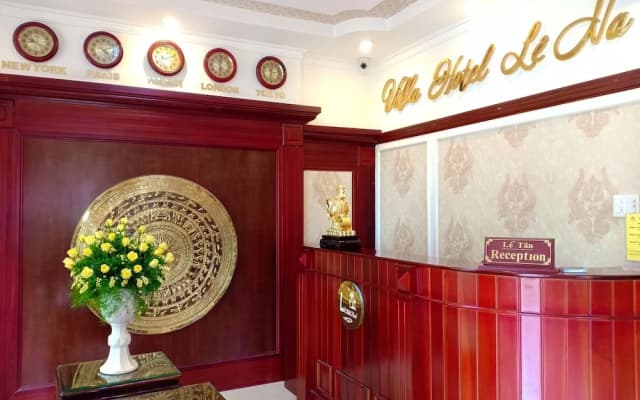 L Na Villa Hotel - photo 2