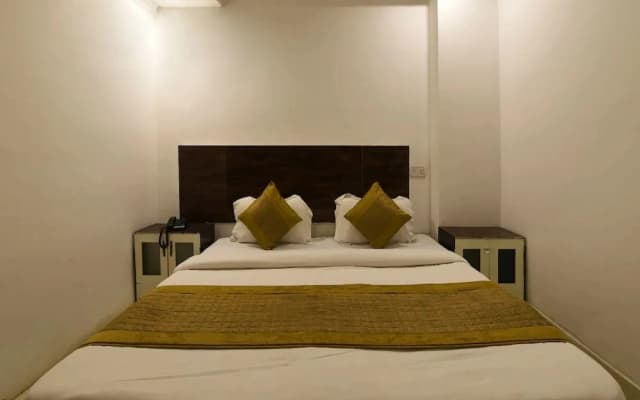 OYO 18618 Ocean Blue Residency - photo 2