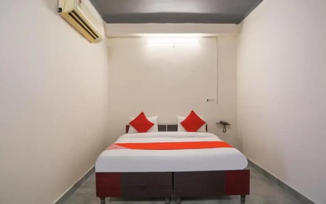 Classic Residency by OYO Rooms - photo 2