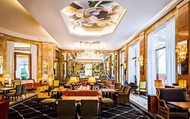 Prince de Galles, a Luxury Collection Hotel, Paris - photo 2
