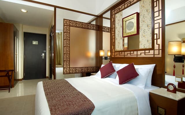 Lan Kwai Fong Hotel @ Kau U Fong - photo 3