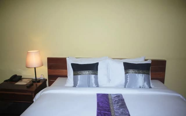 Suryavara Residence Hotel - photo 3
