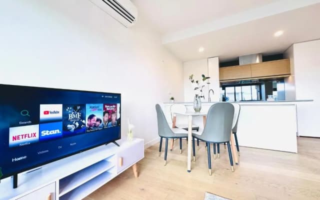 Spacious 1BR Richmond +Balcony +Shopping +Wifi - photo 2