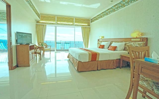 Pattaya Park Beach Resort - photo 5