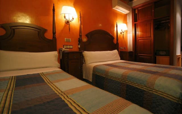 Hostal Victoria I - photo 5