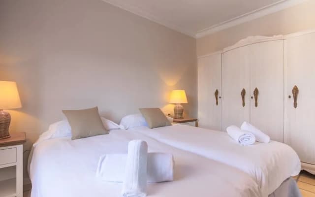 White Suite Barcelona - photo 2
