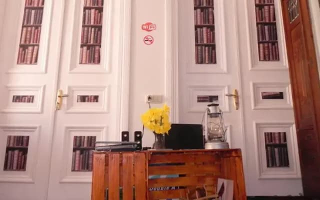 Cozy Hostel - photo 4