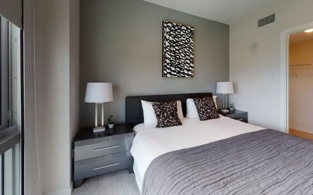 Design District Bay View Cielo Stays - photo 2
