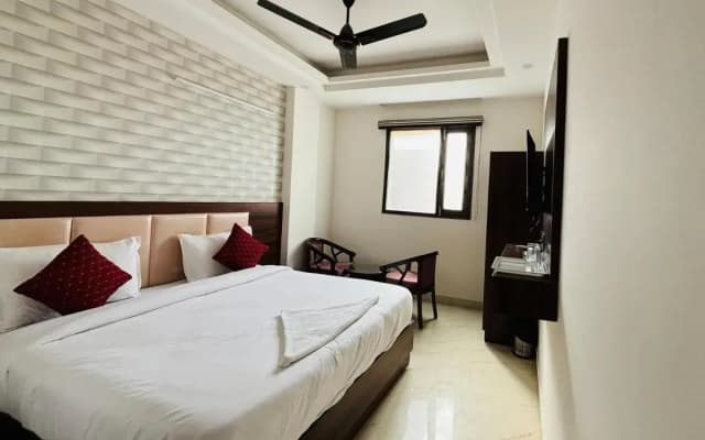 Hotel ECG Grand Inn - photo 3