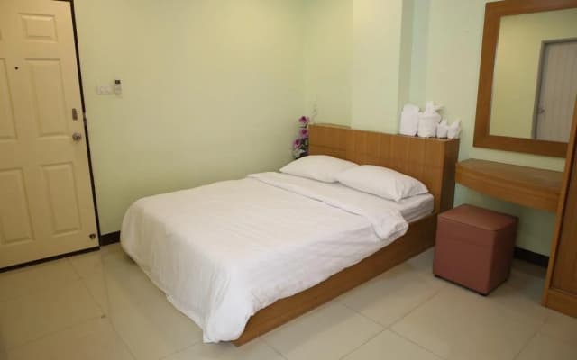 Netprasom Homeplace Bangkok - photo 2