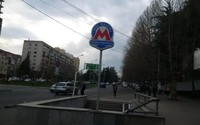 BEZARHOUSE near metro - photo 4