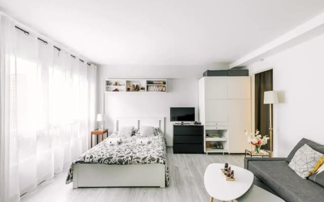 Amazing Studio For 2 near La Villette - photo 2