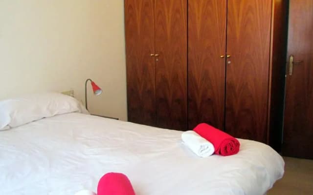 Townhouse Barcelona Stadium - photo 5